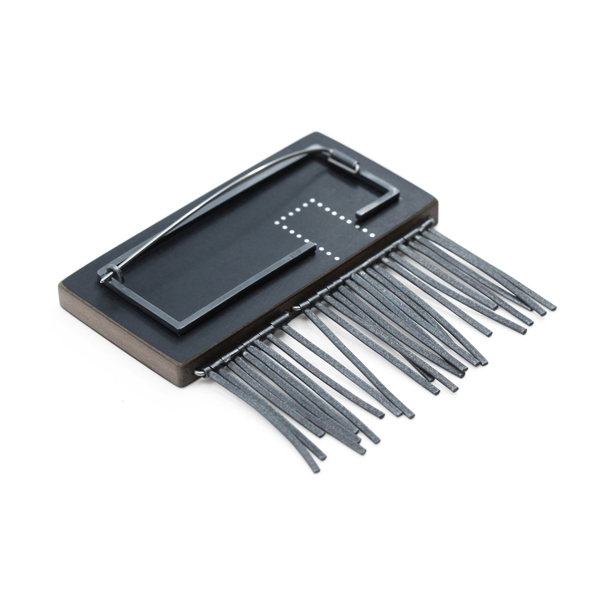 Fringe brooch