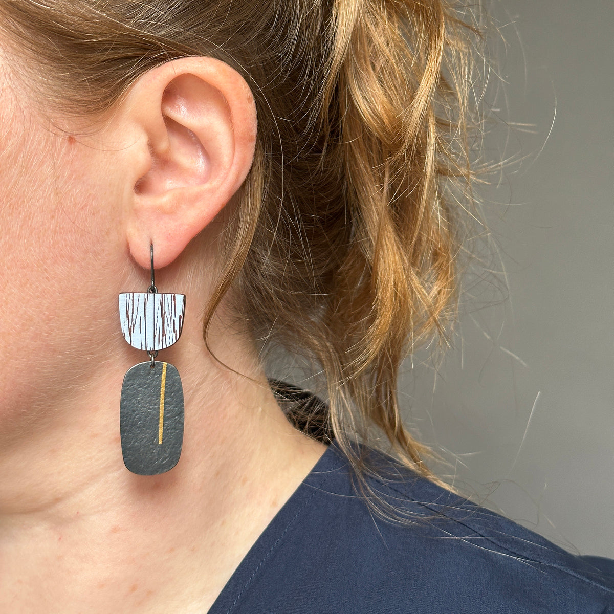 Sgraffito asymmetric earrings