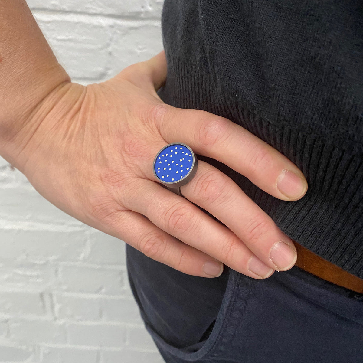 Cobalt dot ring