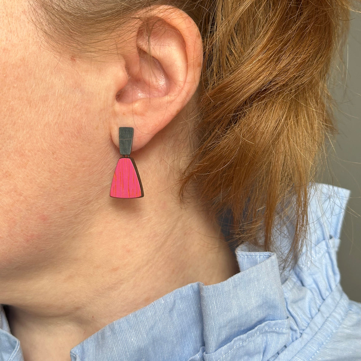 Fan sgraffito drop earrings - small