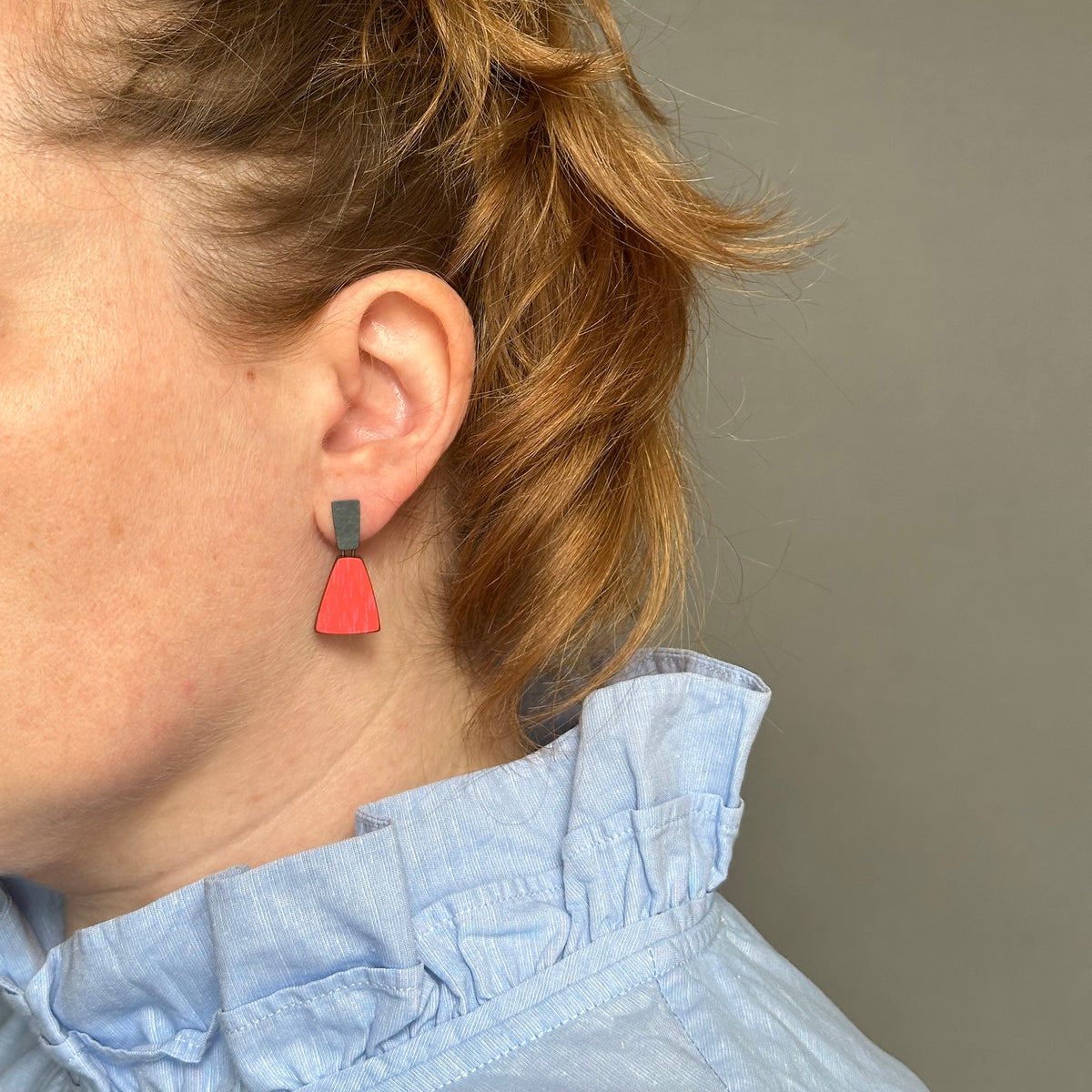 Fan sgraffito drop earrings - small