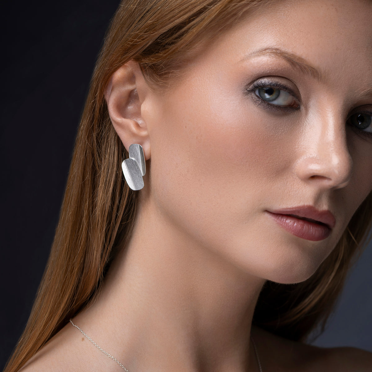Double oblong fold earrings