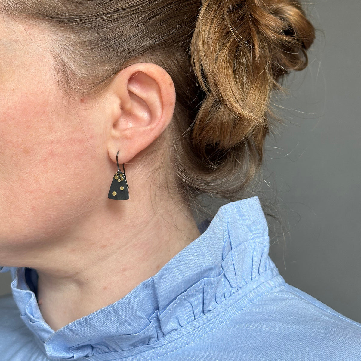 Flight dot earrings