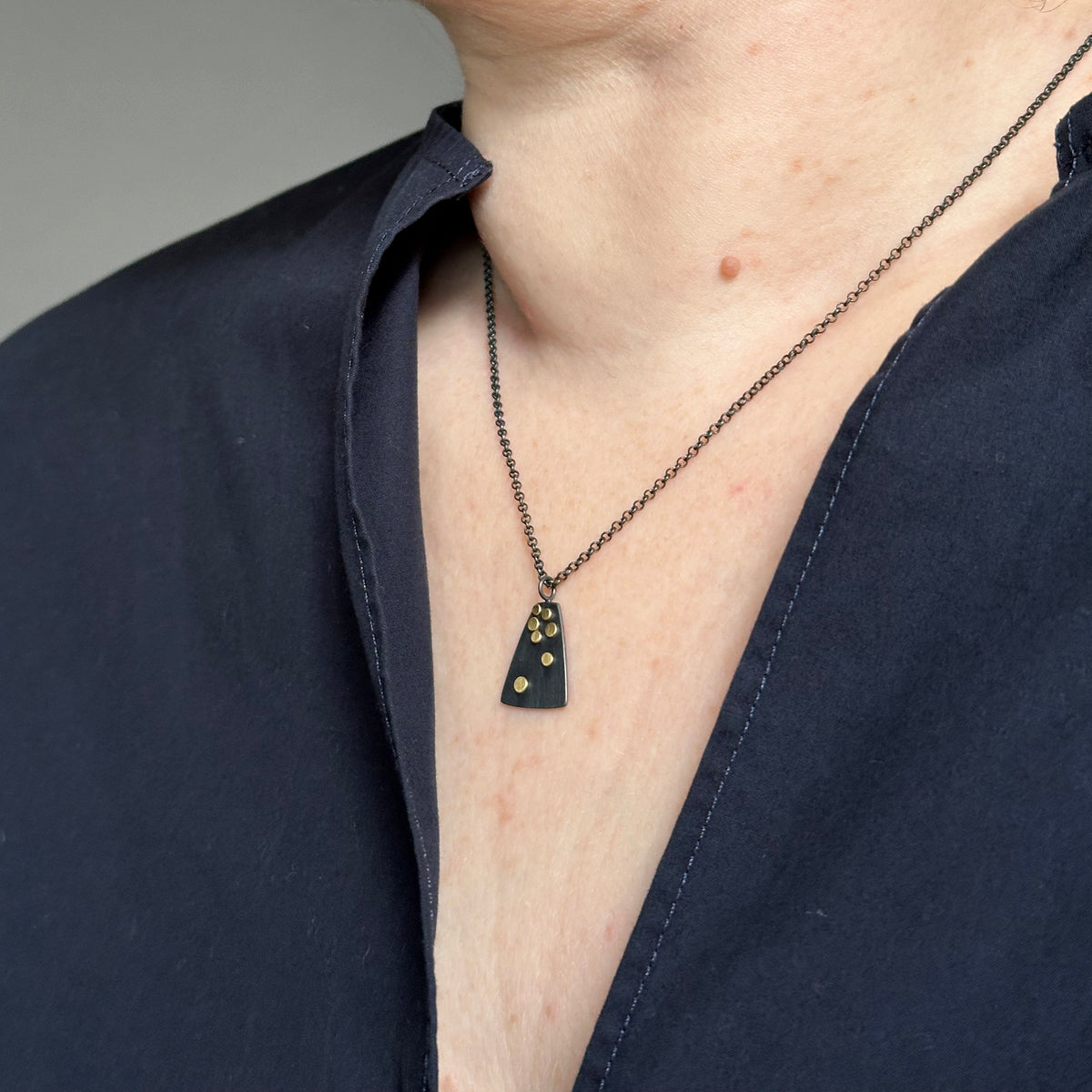 Flight dot pendant