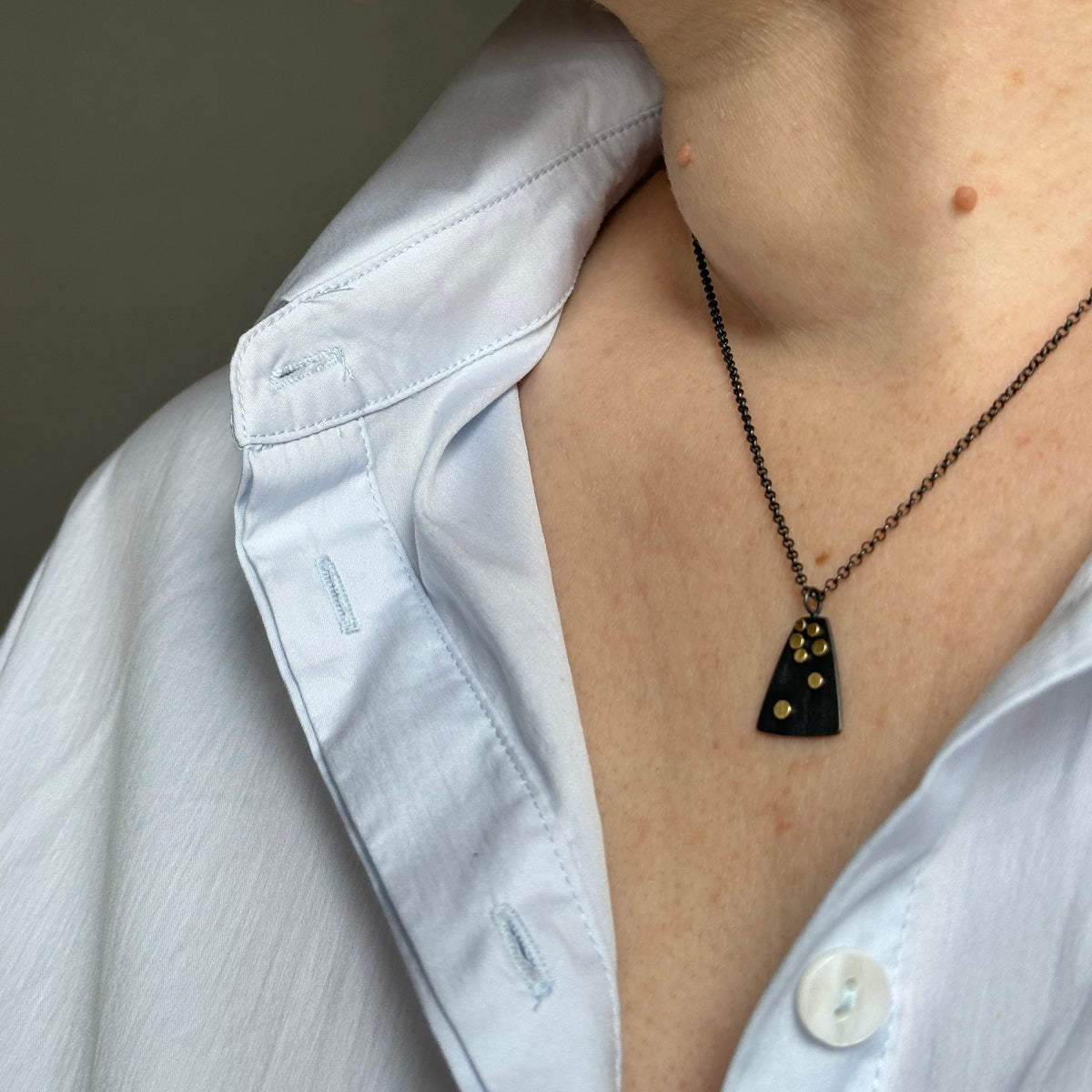 Flight dot pendant