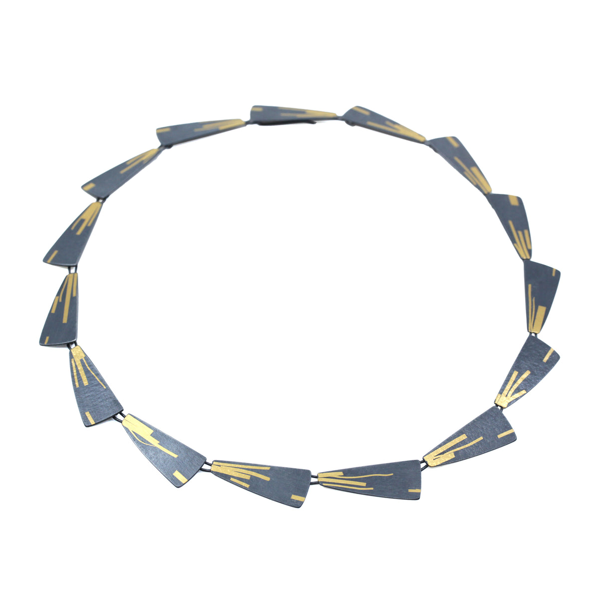 Flight stream necklace