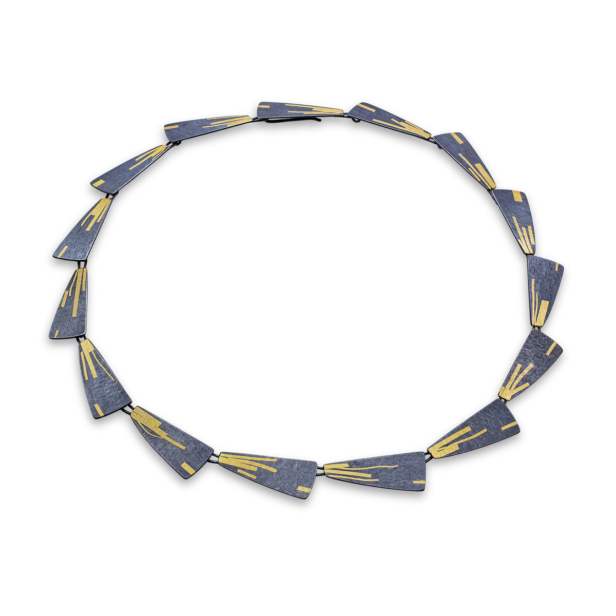 Flight stream necklace