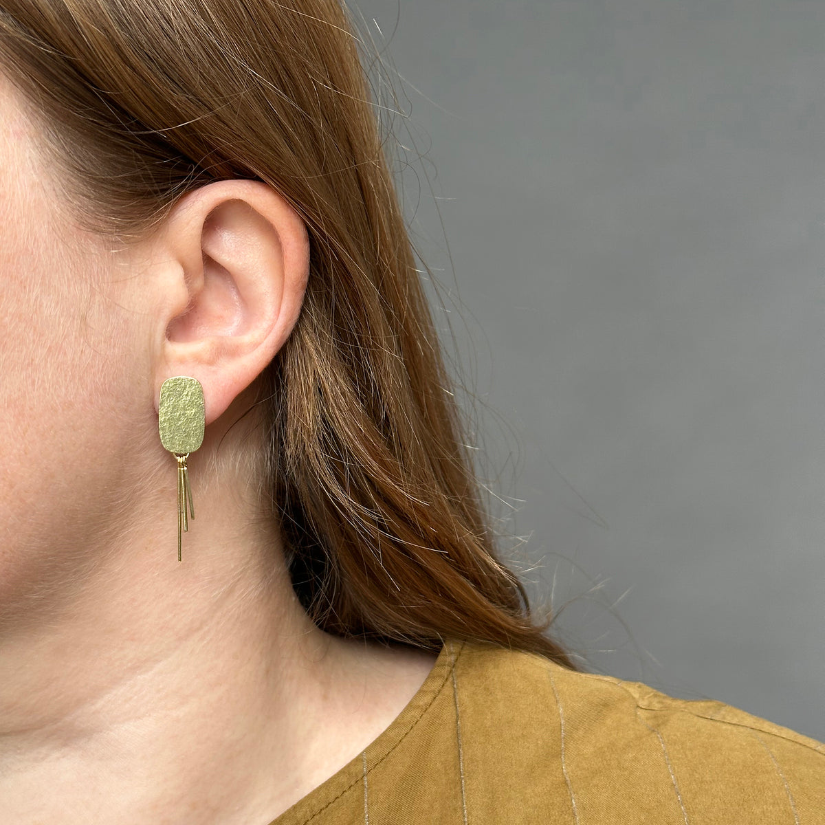 Gold oblong earrings