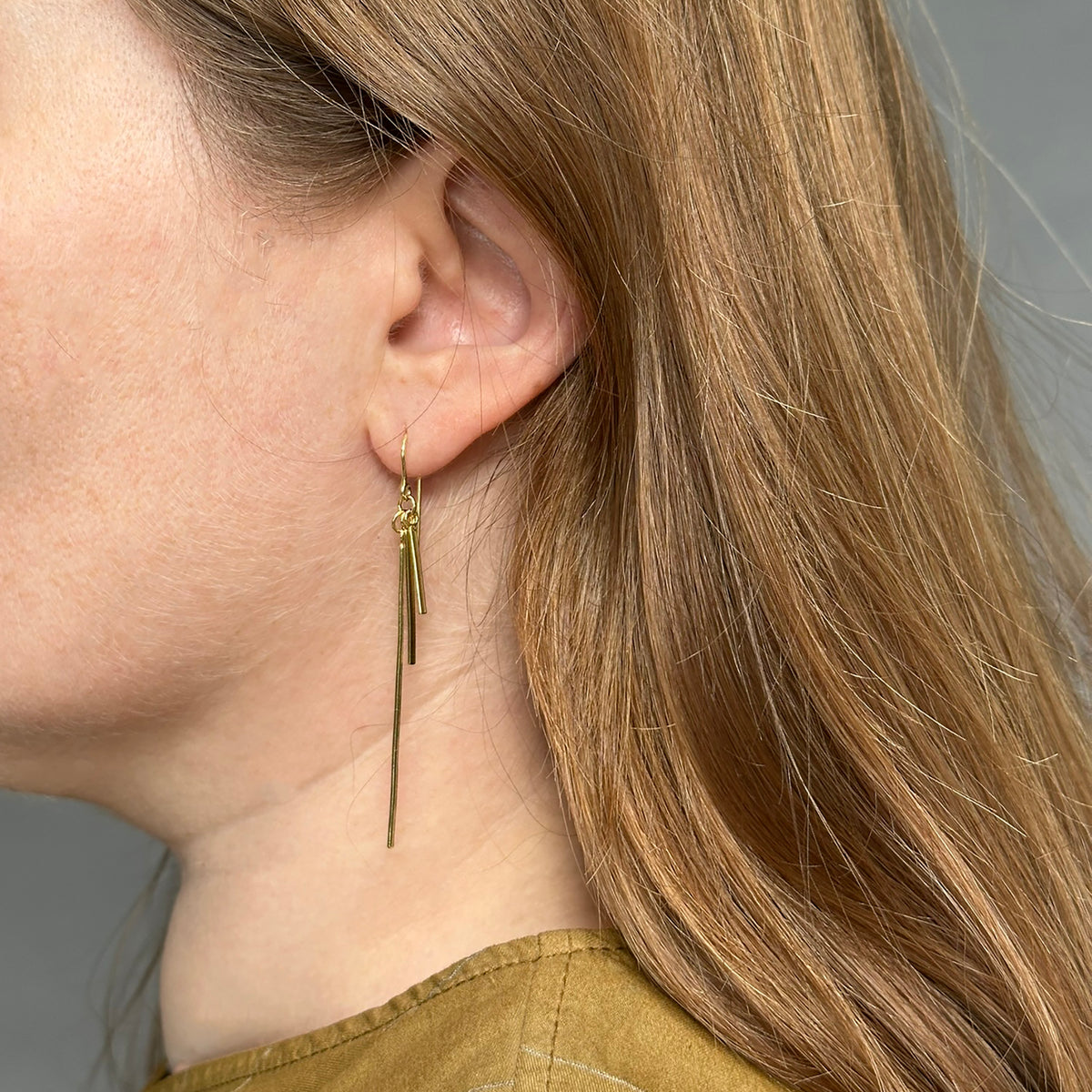 Gold linear earrings