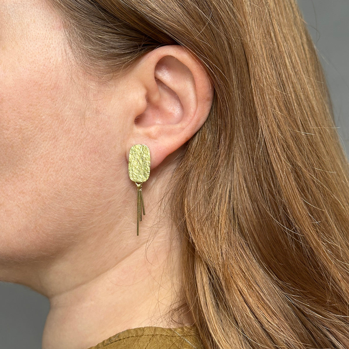 Gold oblong earrings