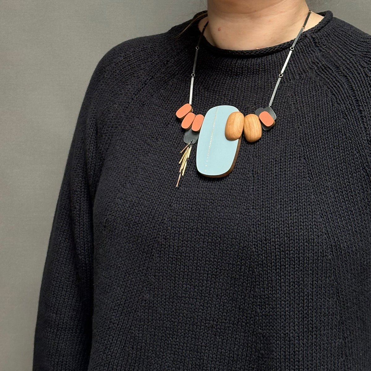 Large blue oblong necklace
