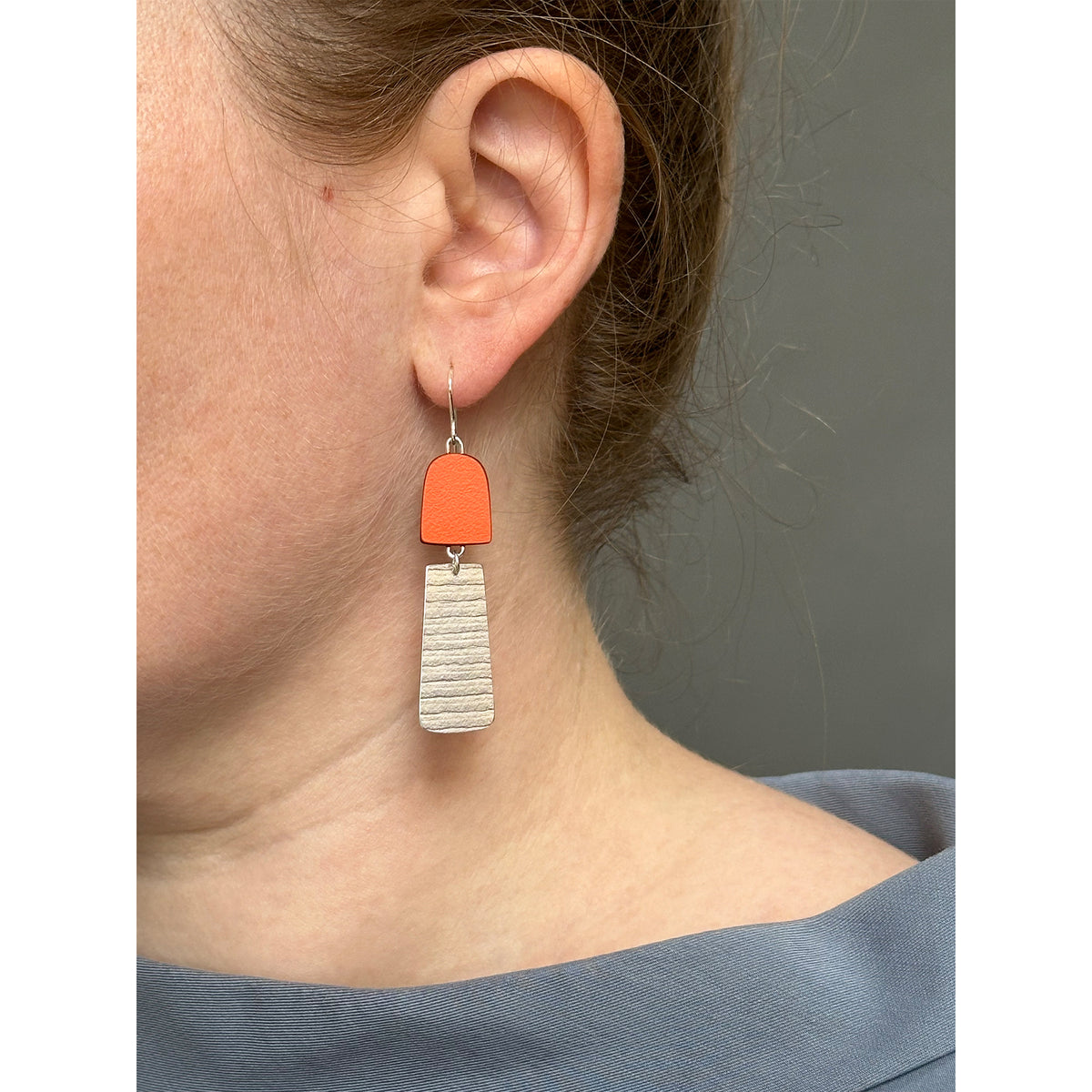 Minimalist stripe earrings - silver