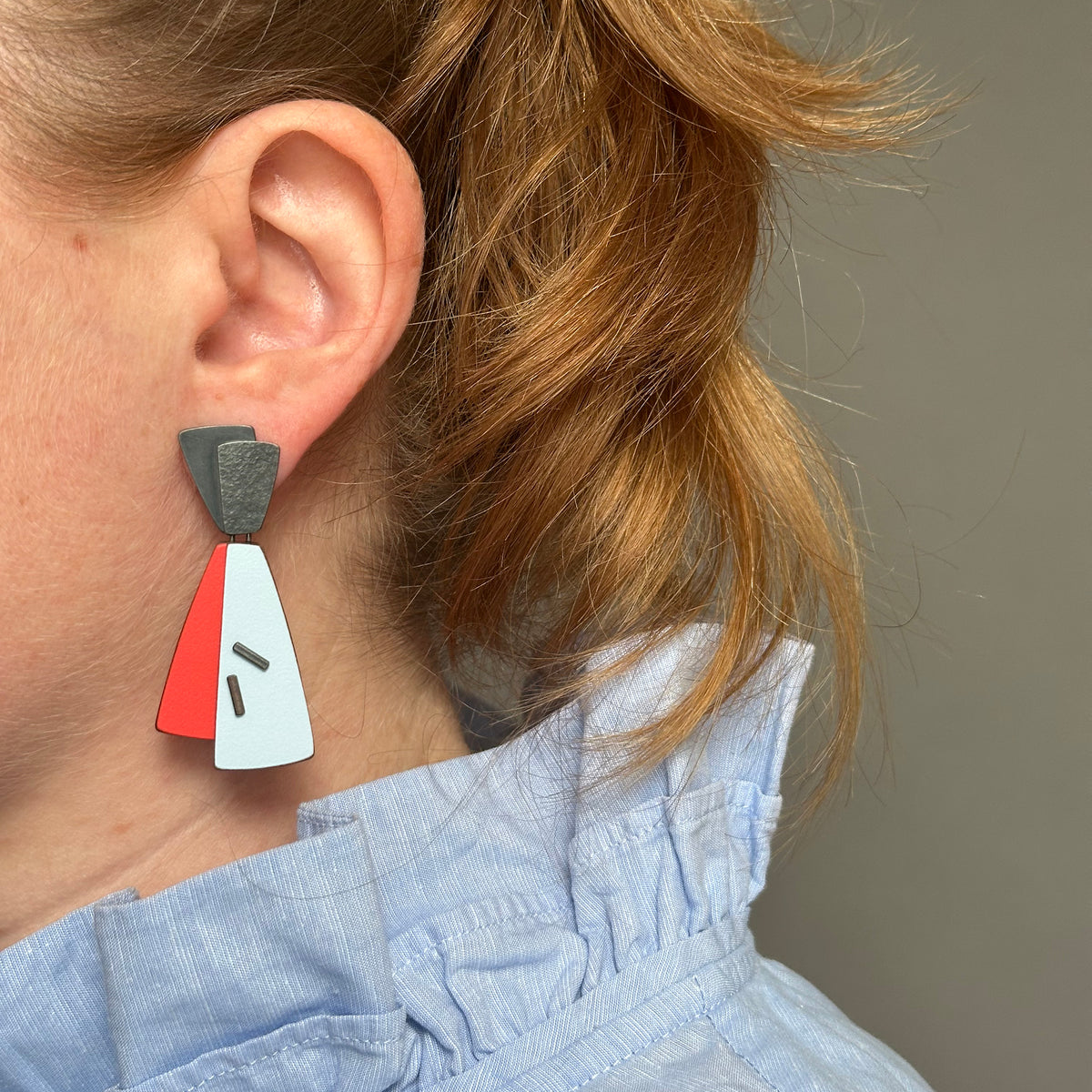 Flight overlap drop earrings