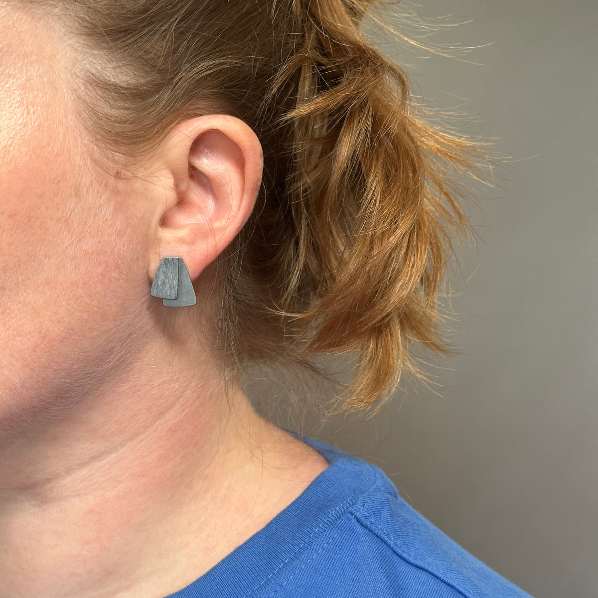 Overlap flight earrings - oxidised silver