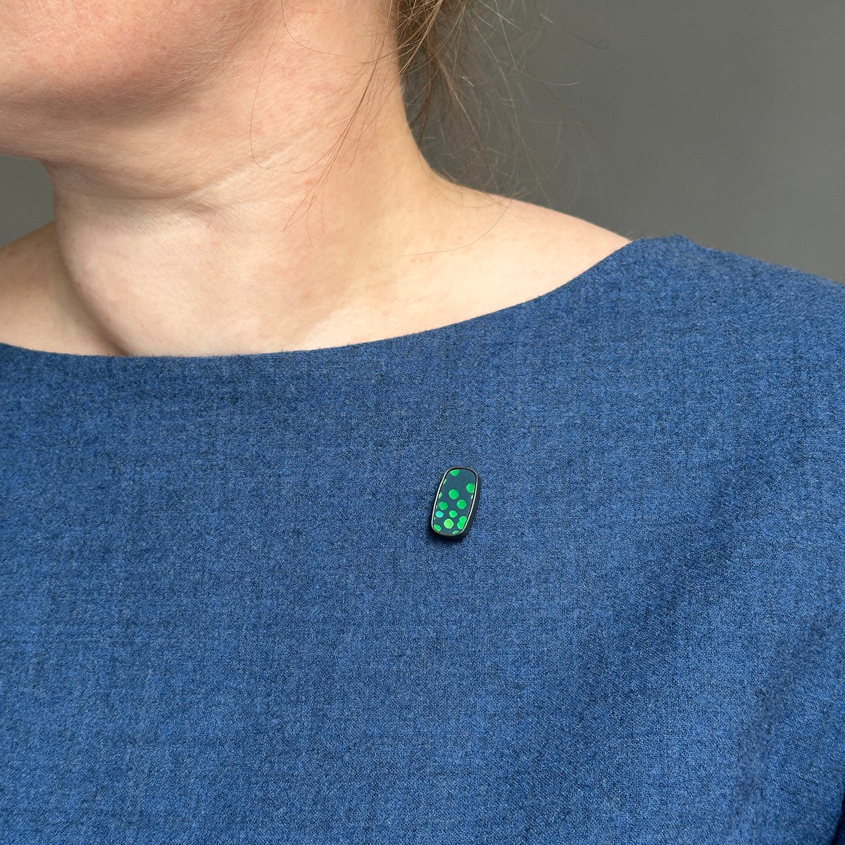 Navy oblong pin