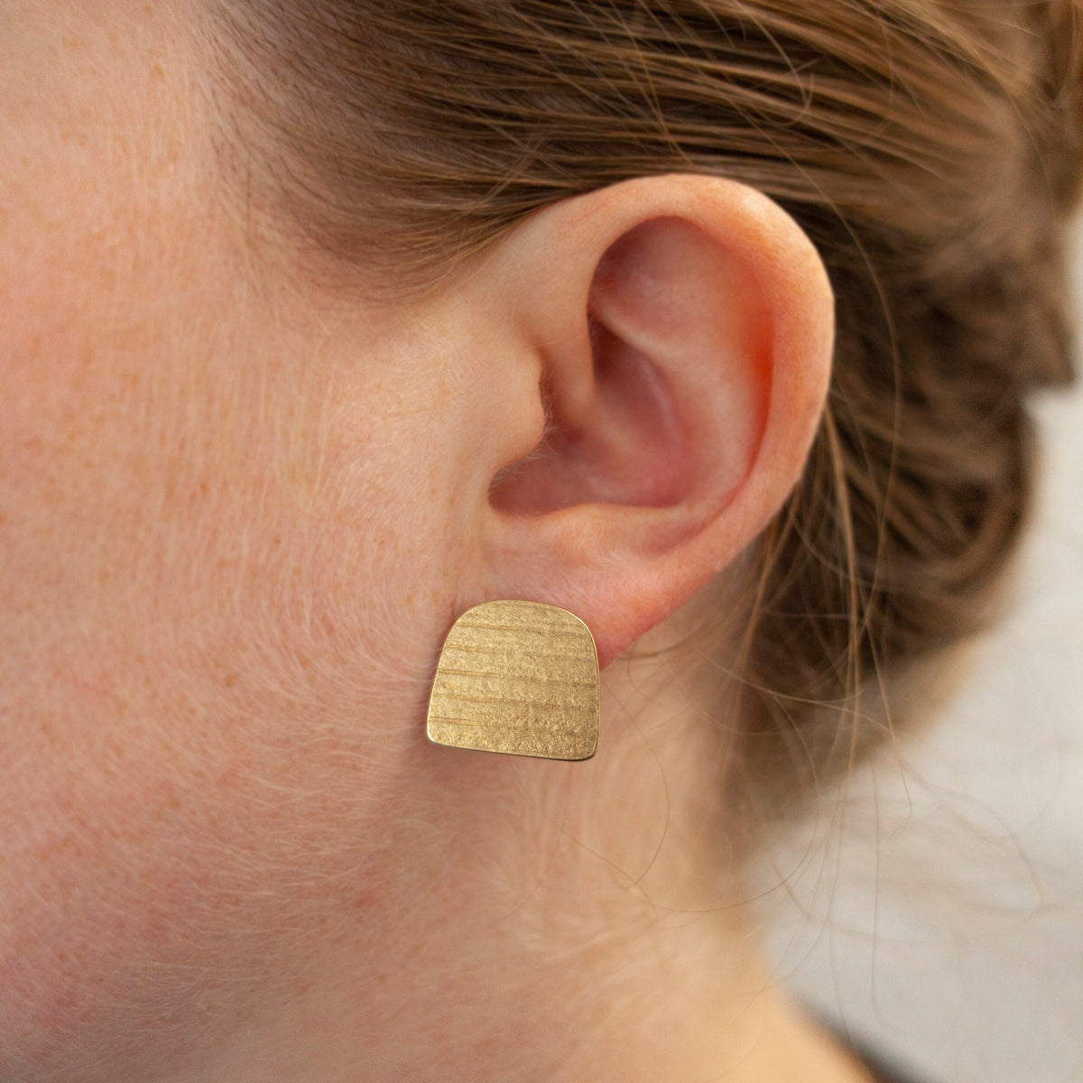 Arch stripe earrings - 9ct gold